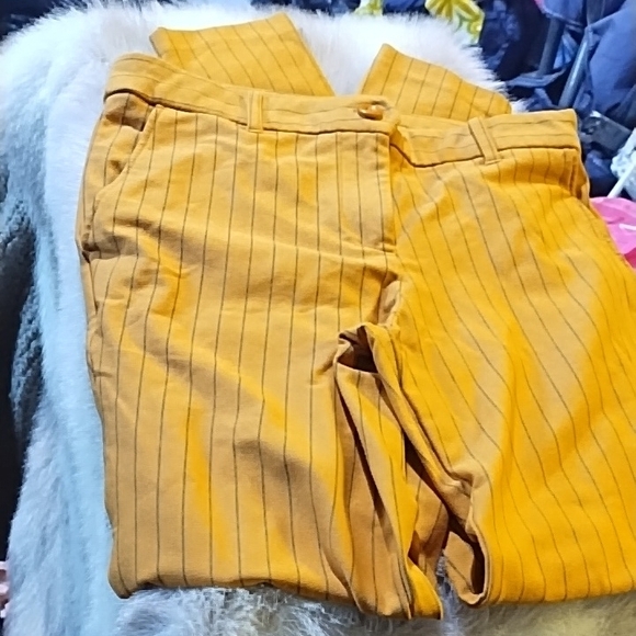 Zara Mustard Pinstripe Pants - Picture 3 of 6